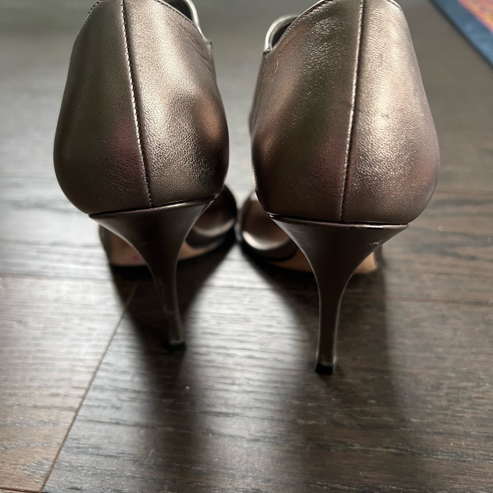 GUCCI Metallic Strap 4” Heels Size 36.5 - Picture 6 of 14